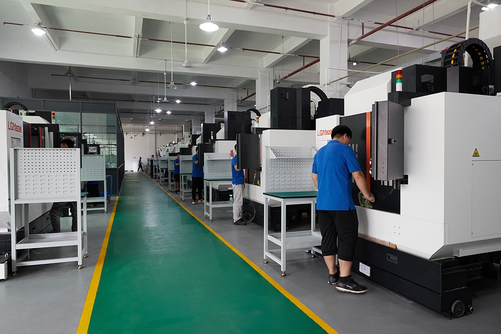 3 axis,4 axis, and 5 axis CNC Machining workshop of Custom Parts 